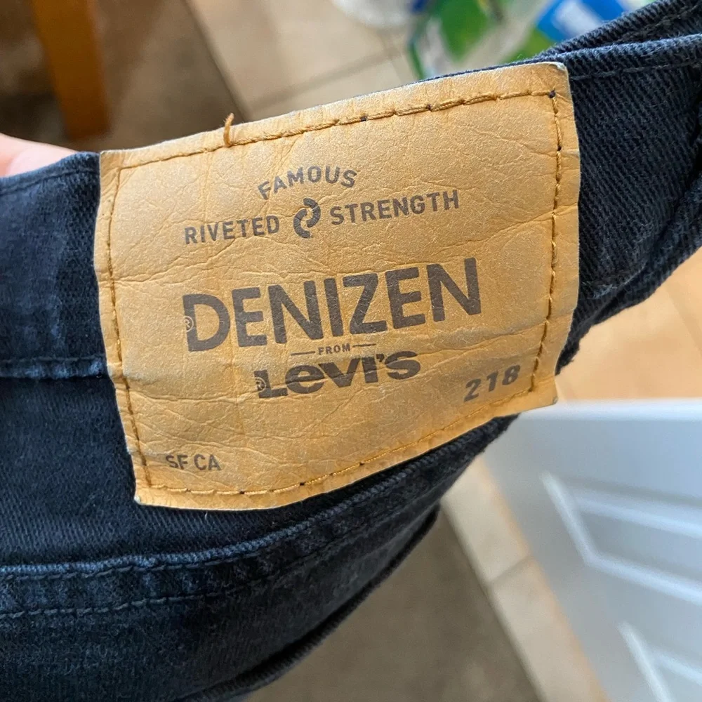 Men’s Denizen 218 Black Jeans 36x30 - Picture 4 of 6